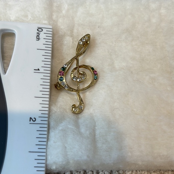 Sparkle Treble Clef pin. - Picture 6 of 7